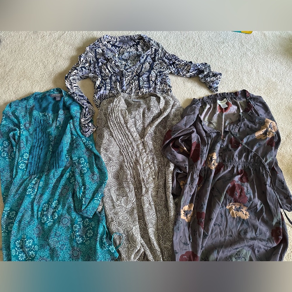 XS/S bundle of Maternity tops